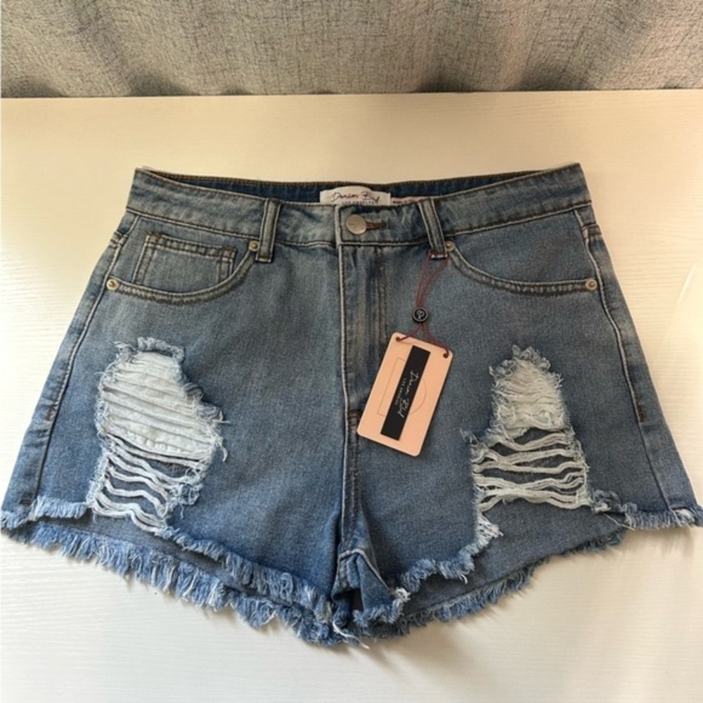 Denim BLVD Los Angeles Jean High Waisted Shorts NWT​​
